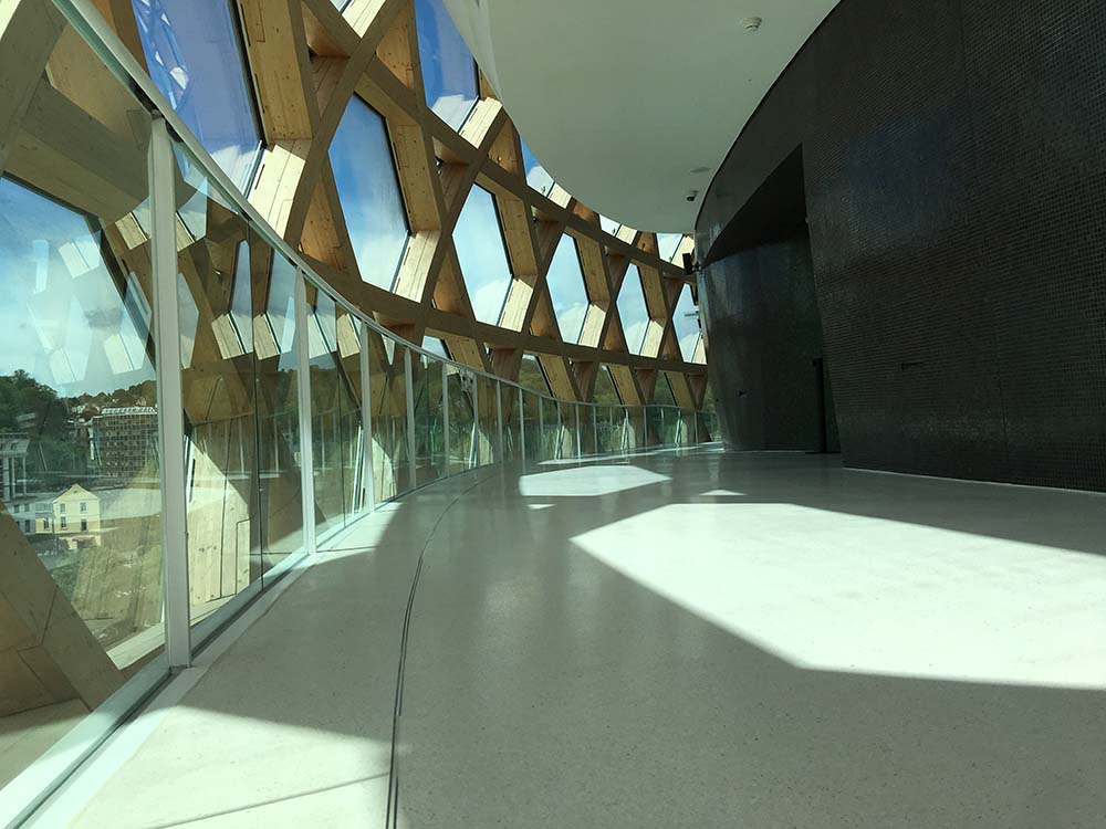 Prima Pavimenti per la Seine Musicale di Parigi: Resina e Design Contemporaneo