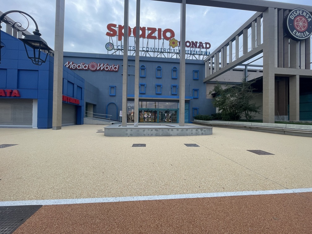 Refurbishment of Rescaldina Shopping Centre