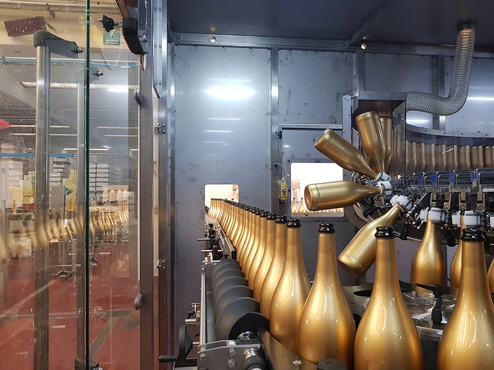 Pavimento in resina area imbottigliamento cantina vinicola