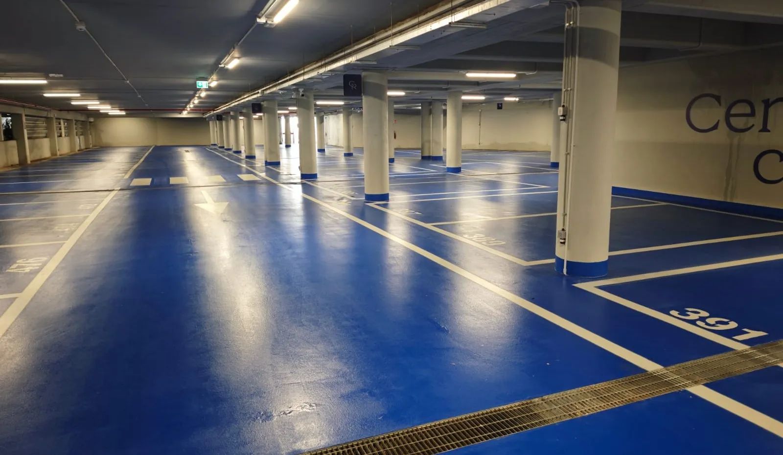 Parking interrato del Porto Turistico Carlo Riva – Rapallo (GE). Pavimenti in resina e segnaletica