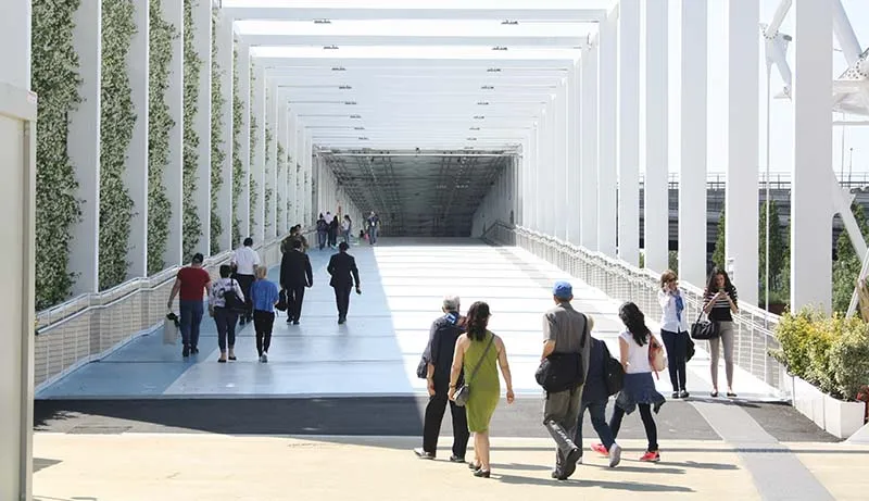 Pavimenti in resina outdoor per Ponte Mari Fiera Rho