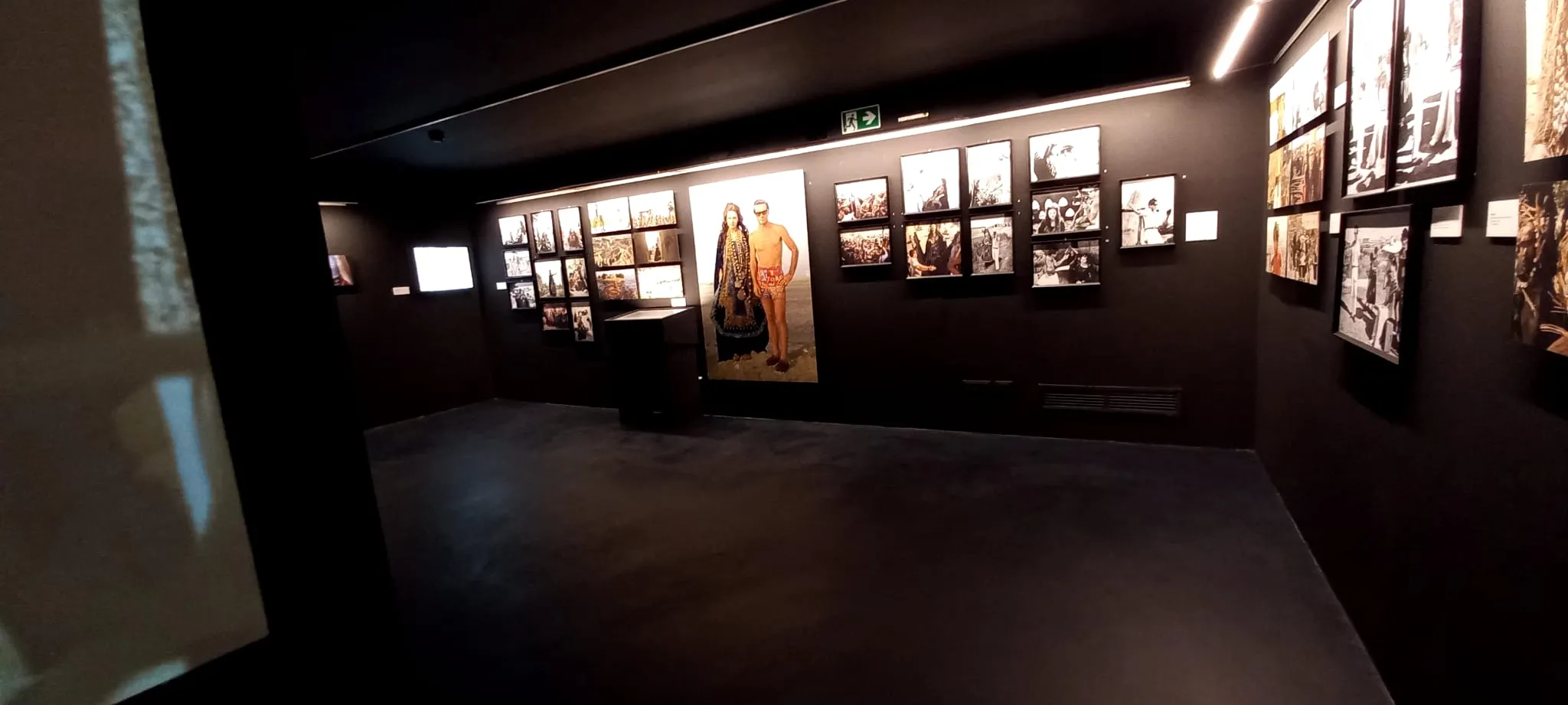 Pavimento in Ultratop Loft nero - Sottopasso Cinema Modenissimo Bologna