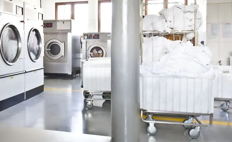 Pavimento resina ospedale area tecnica lavanderia