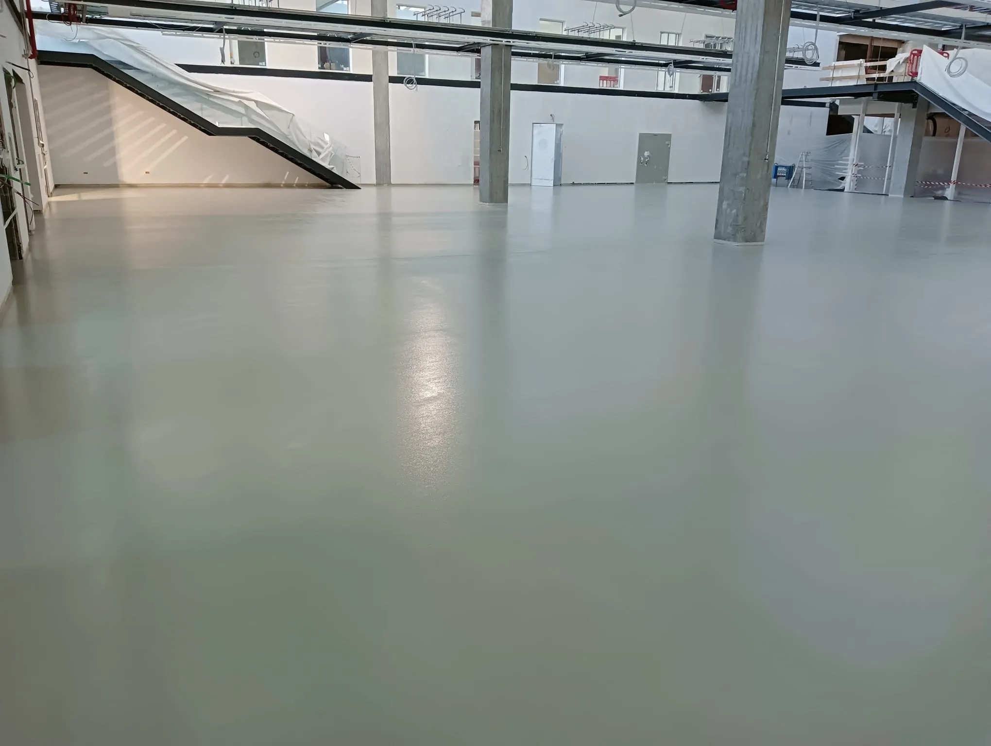 Polo del lusso Gucci Torino-Pavimenti industriali e in resina