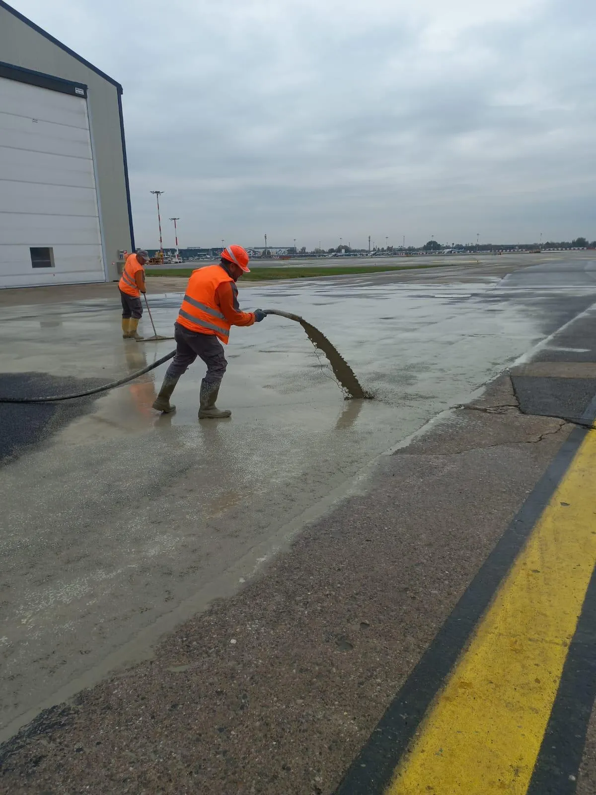 PRIMA CARGO - Il mix più resistente: conglomerato bituminoso e cemento