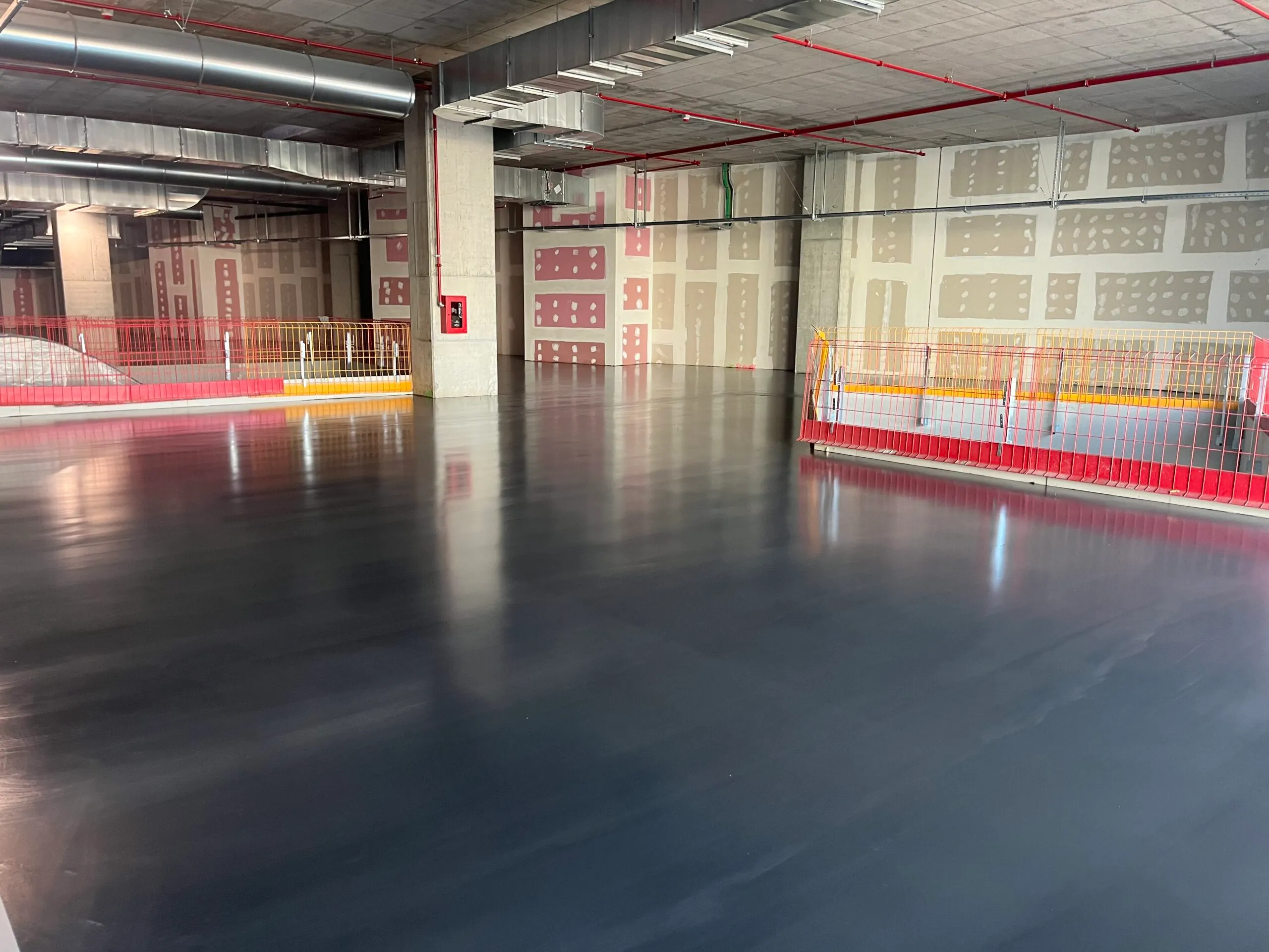 decathlon milano merlata bloom pavimenti in resina personalizzati chiavi in mano