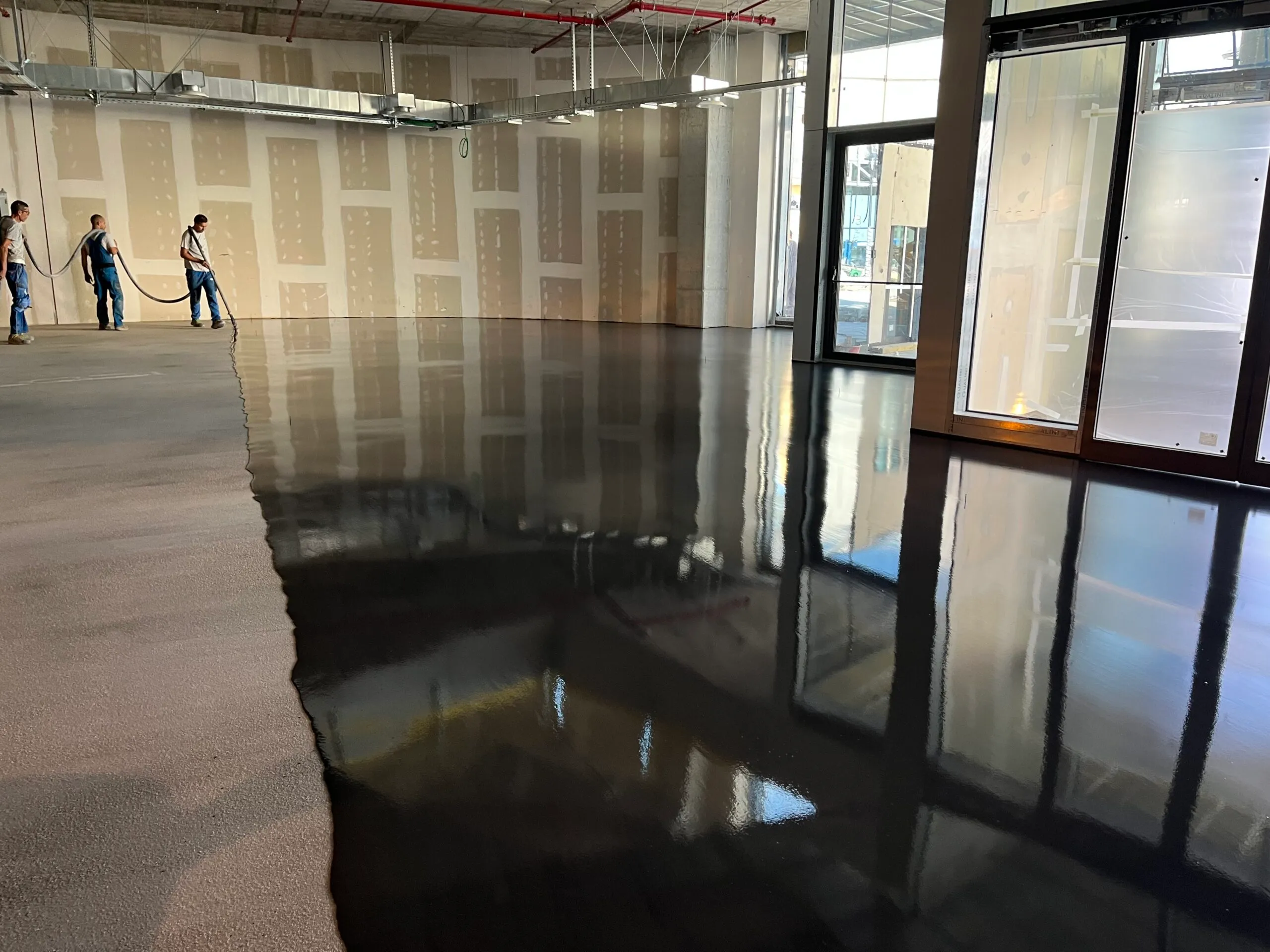 decathlon milano merlata bloom pavimenti in resina personalizzati chiavi in mano