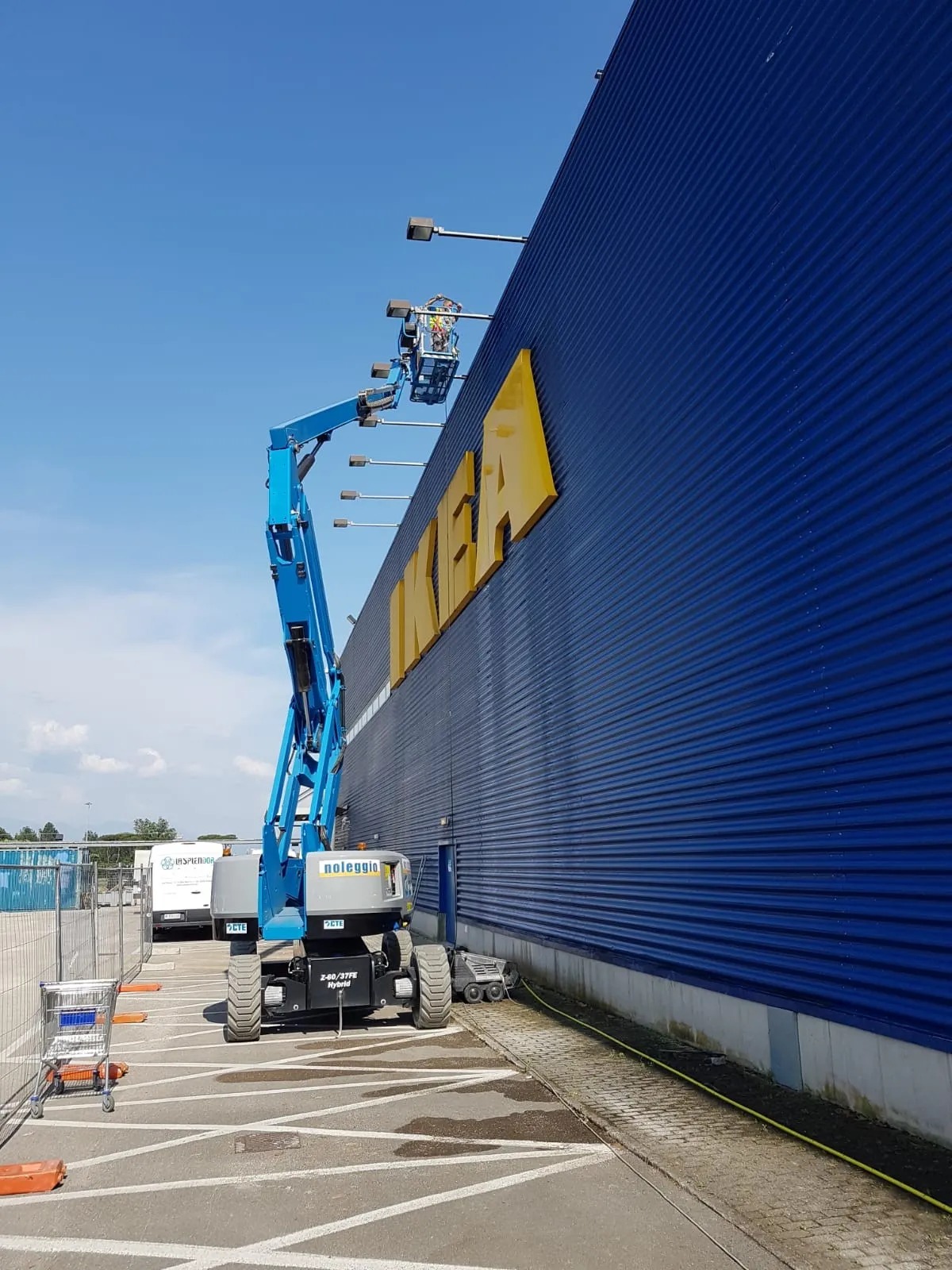 IKea Afragola NA - Rinnovo facciate metalliche