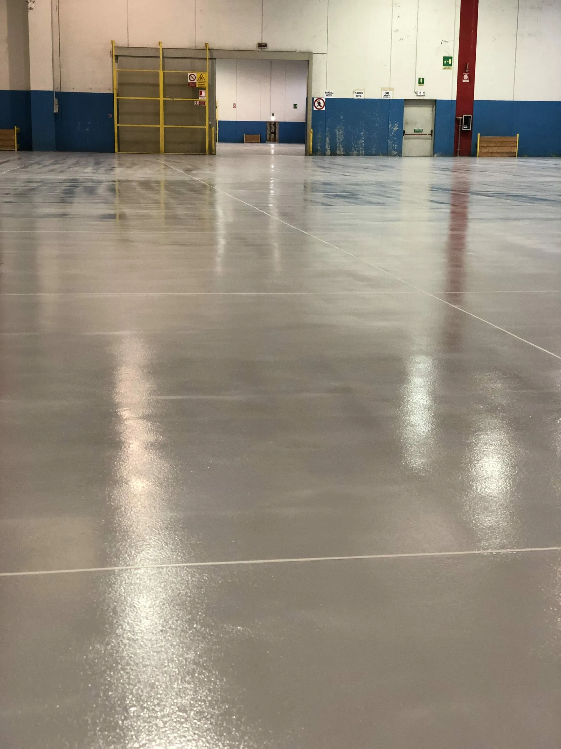 Pavimenti in resina Logistica GDS per Real Estate Player (BO)