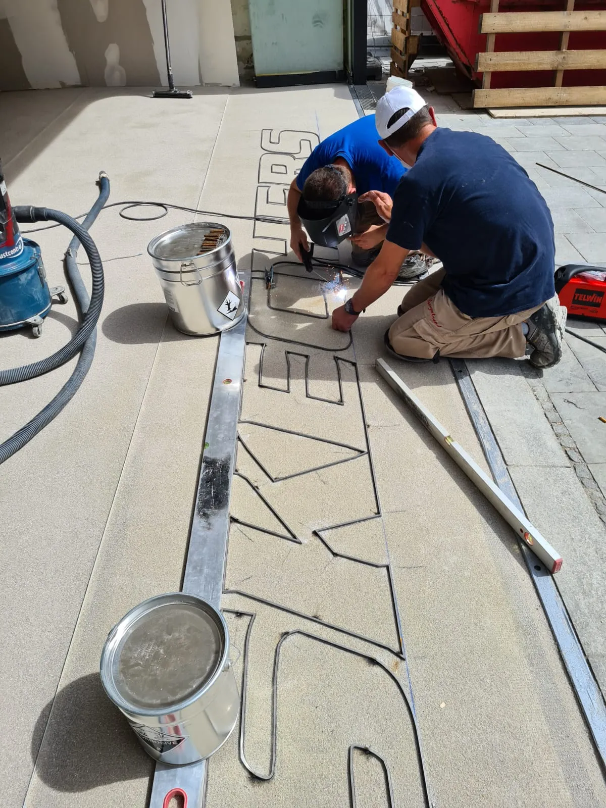 Skechers Monaco Pavimenti in Terrazzo alla veneziana e logo