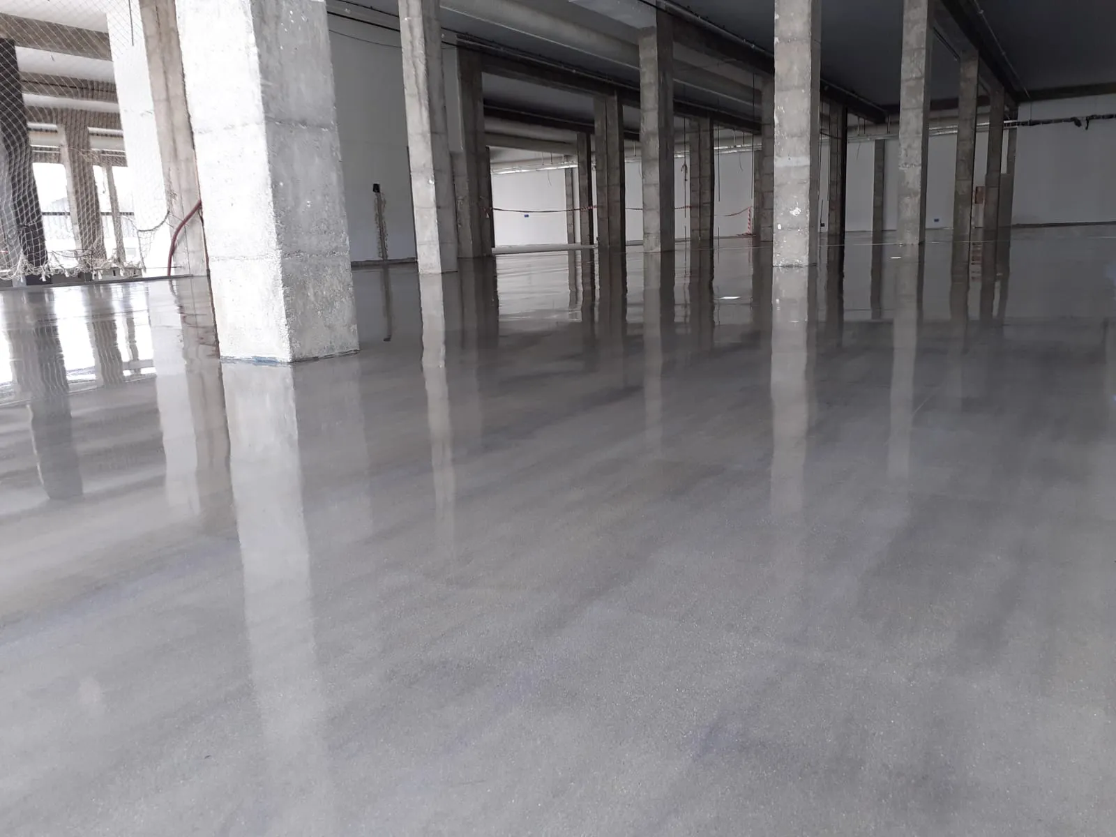 hyundai canarie pavimento in Ultratop